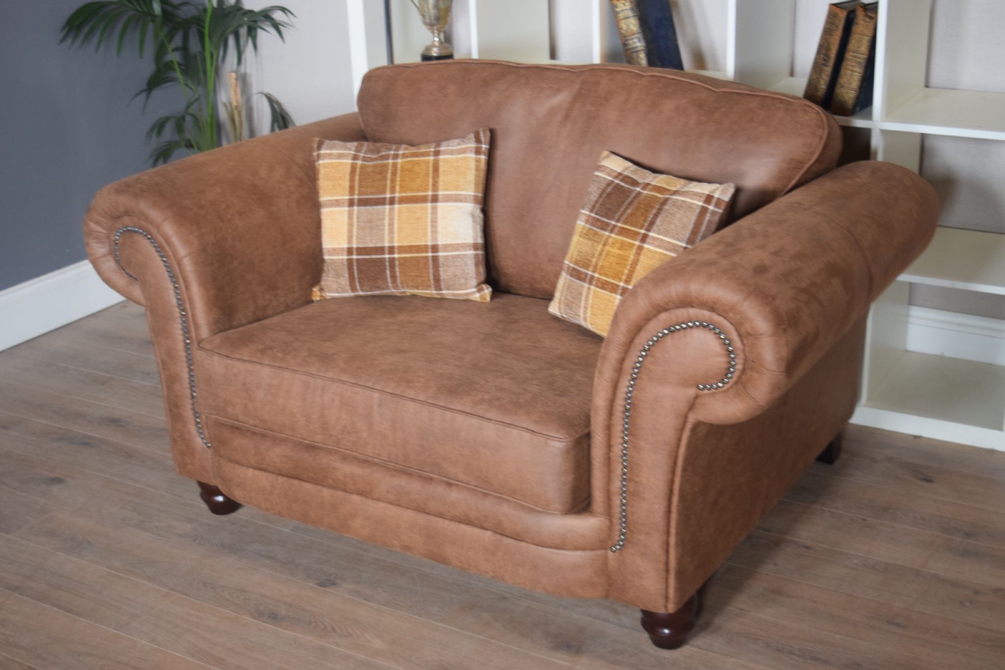 3 Seater Sofas And Cuddle Chairs With Regard To 2019 3 Seater Sofa And Cuddle Chair (View 8 of 20)