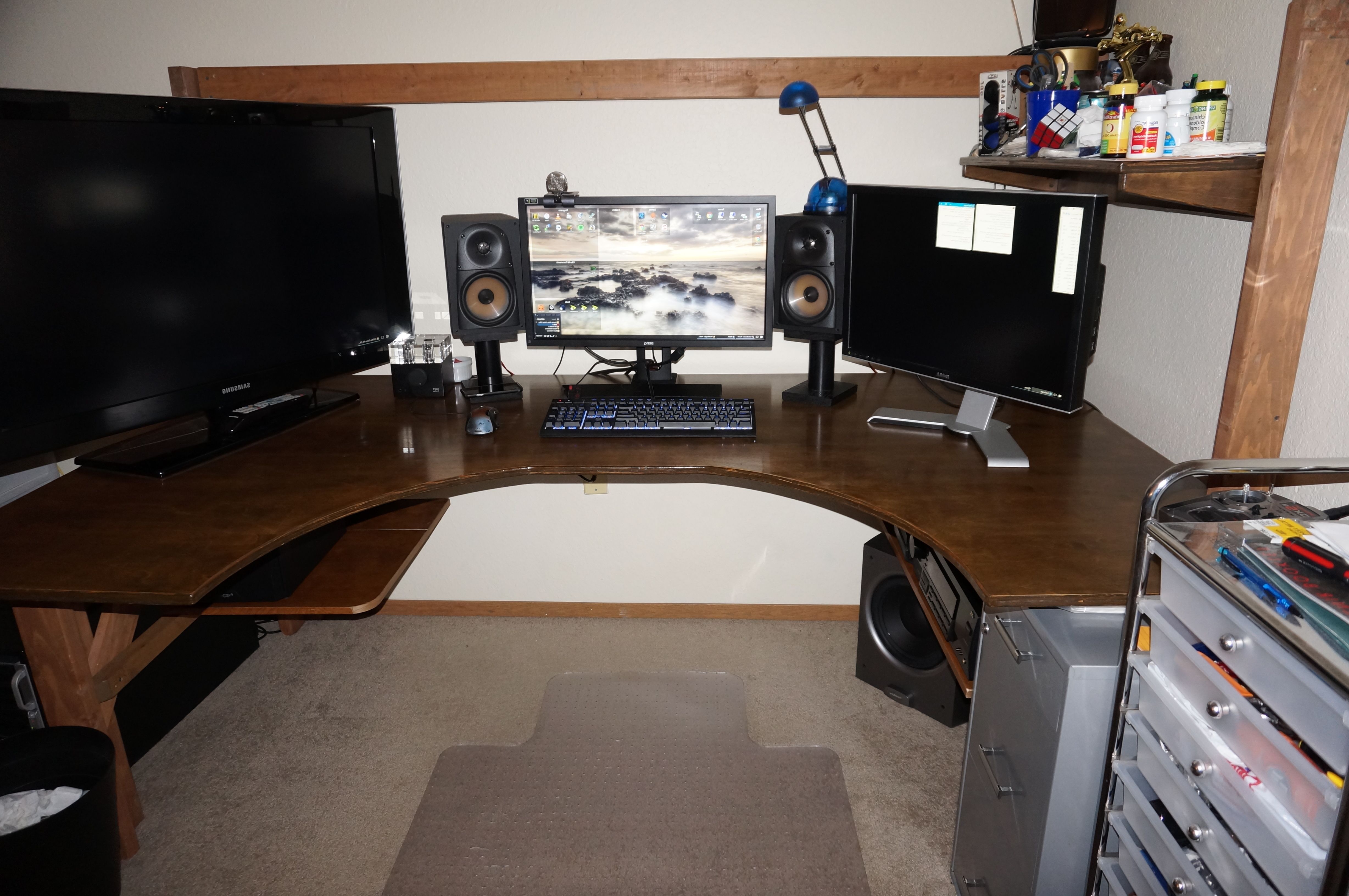 Fashionable Computer Desk Suggestions : Buildapc In Large Computer Desks (View 20 of 20)