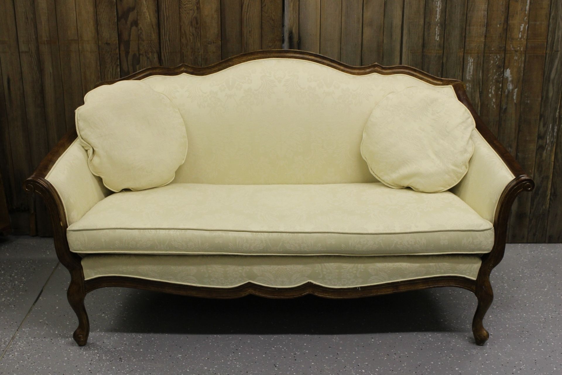 Furniture. Sofa Styles Antique: Antique Loveseat Old Fashioned Inside Well Known Old Fashioned Sofas (Photo 13 of 20)