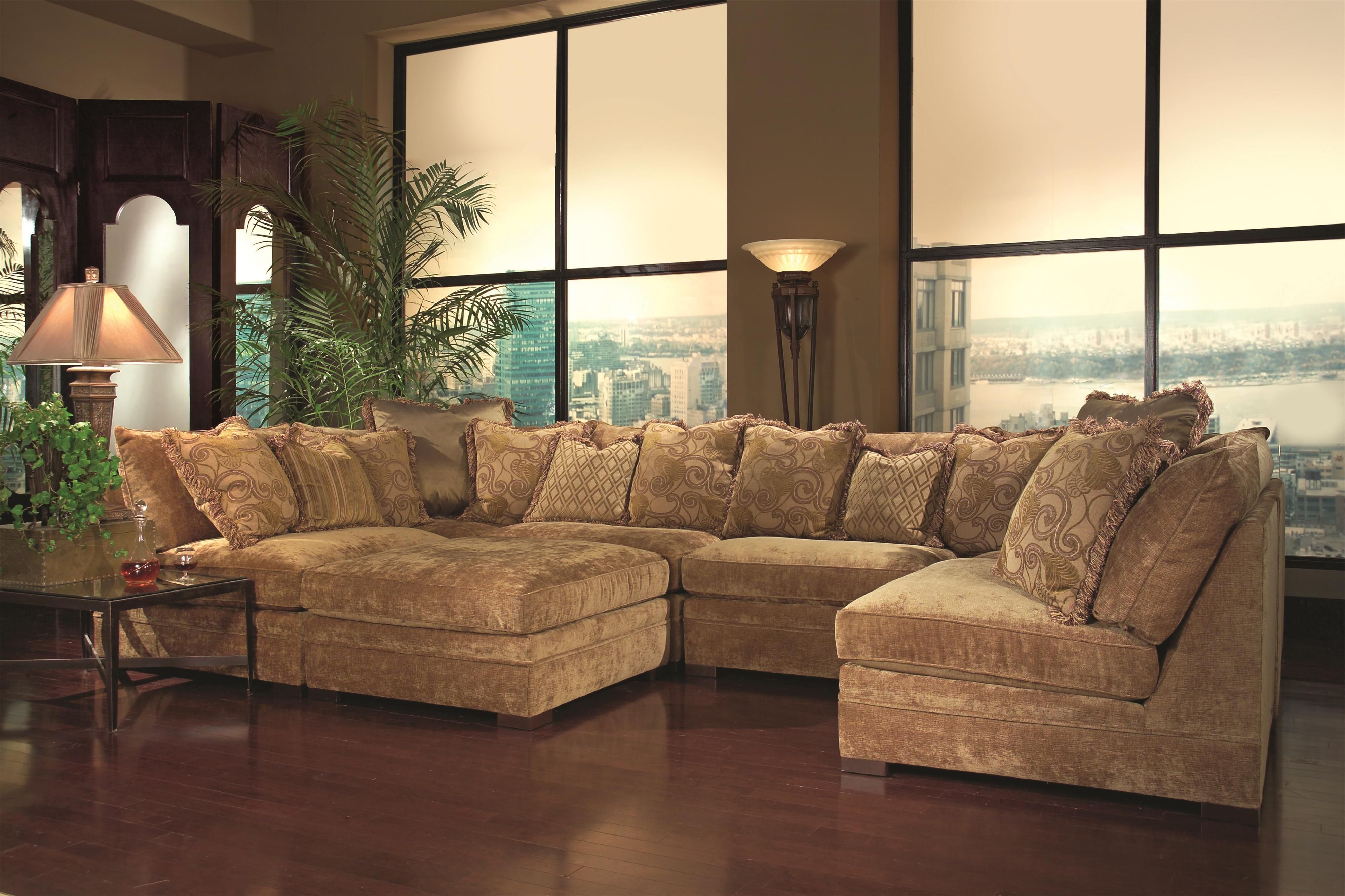 Naples Fl Sectional Sofas Regarding Famous Huntington House 7100 Contemporary Sectional Sofa With Accent (View 1 of 20)