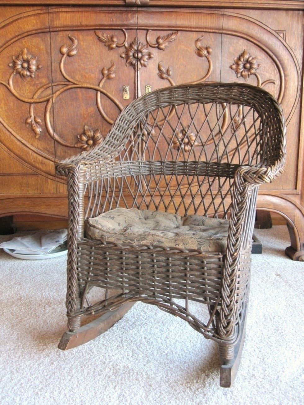 Well Liked Vintage Wicker Rocking Chair – Rocking Chairs (Photo 1 of 20)