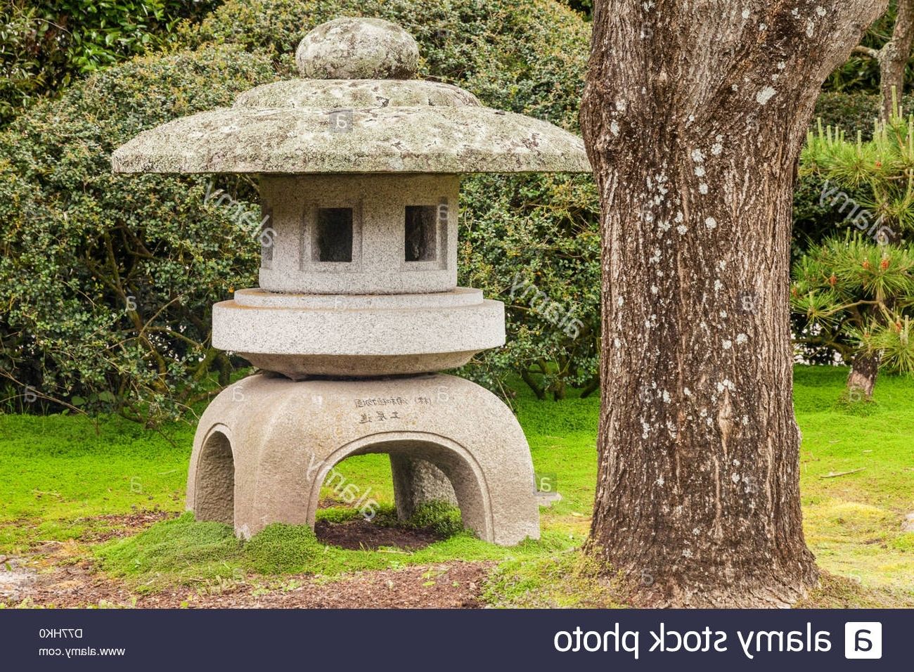 Most Current Japanese Stone Garden Lanterns For Sale Uk Statues Sculpture Outdoor With Regard To Outdoor Japanese Lanterns (View 16 of 20)
