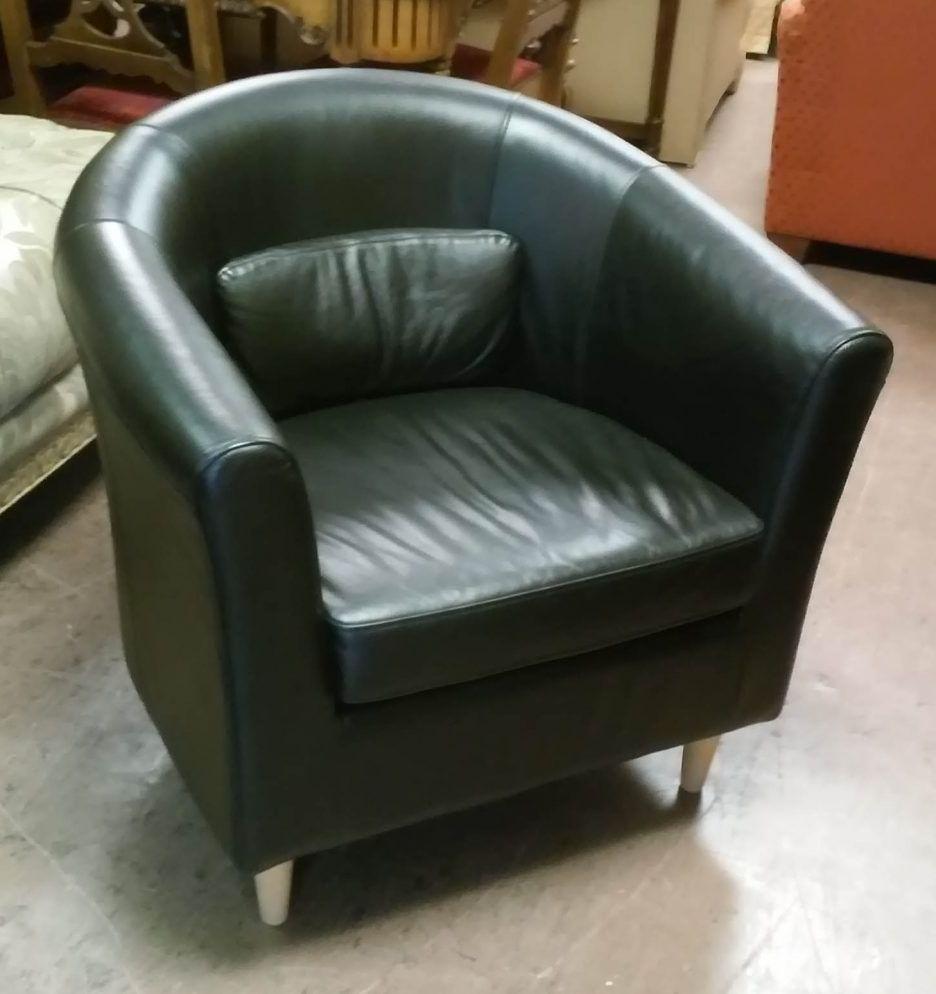 Loft Black Swivel Accent Chairs In Preferred Accent Chairs Blue Leather Tub Chair Burgundy Tub Chair Large Tub (View 16 of 20)