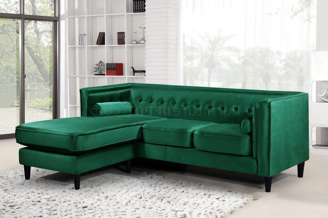 Taylor Sectional Sofa 643 In Green Velvet Fabricmeridian Within Most Current French Seamed Sectional Sofas In Velvet (View 6 of 20)