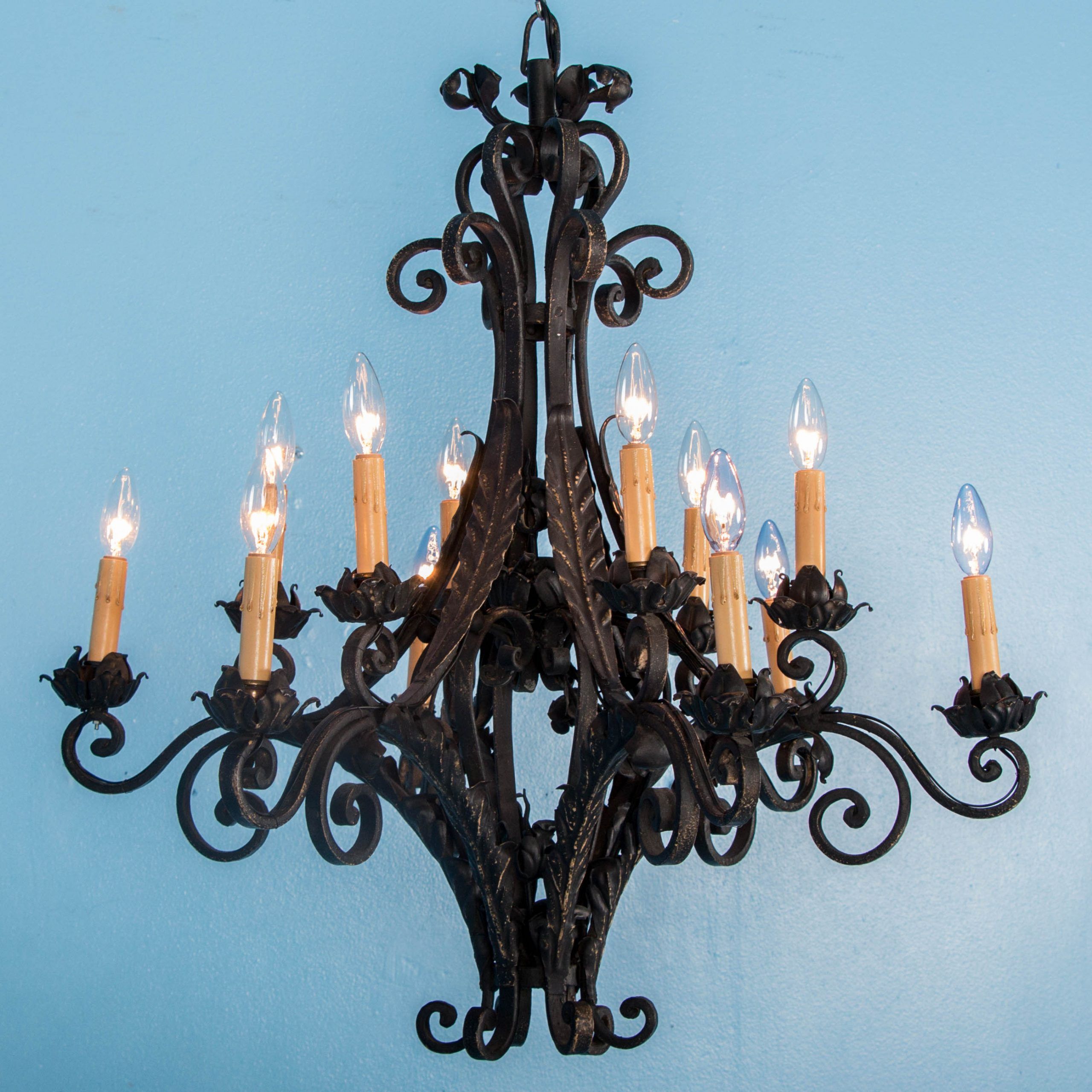 Black Iron Eight Light Minimalist Chandeliers Within Well Liked Antique 12 Light Scrolled Black Iron Chandelier (View 9 of 20)