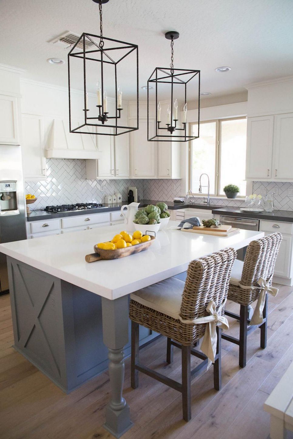 Current Kitchen Island Light Chandeliers Inside Metal Pendant Lights Over Kitchen Island (View 6 of 20)