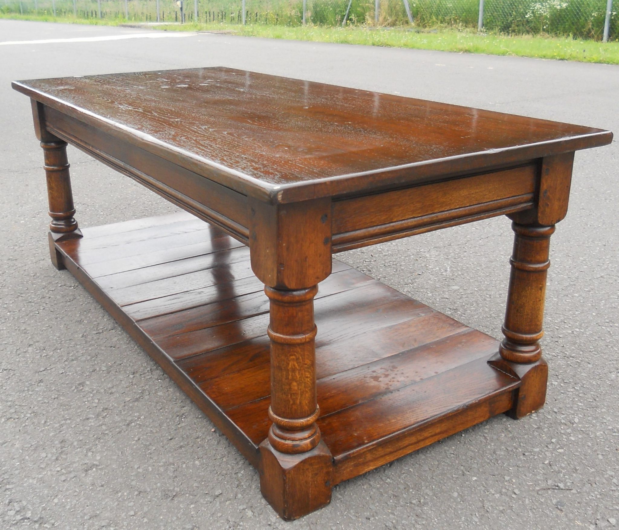 Long Antique Style Oak Coffee Table Intended For Most Popular Vintage Gray Oak Coffee Tables (View 5 of 20)