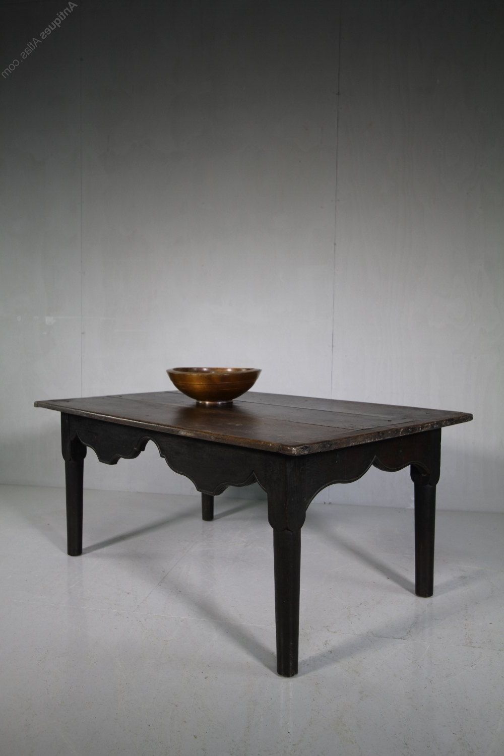 Popular Early 18th Century Antique Oak Low Coffee Table Inside Vintage Gray Oak Coffee Tables (View 12 of 20)