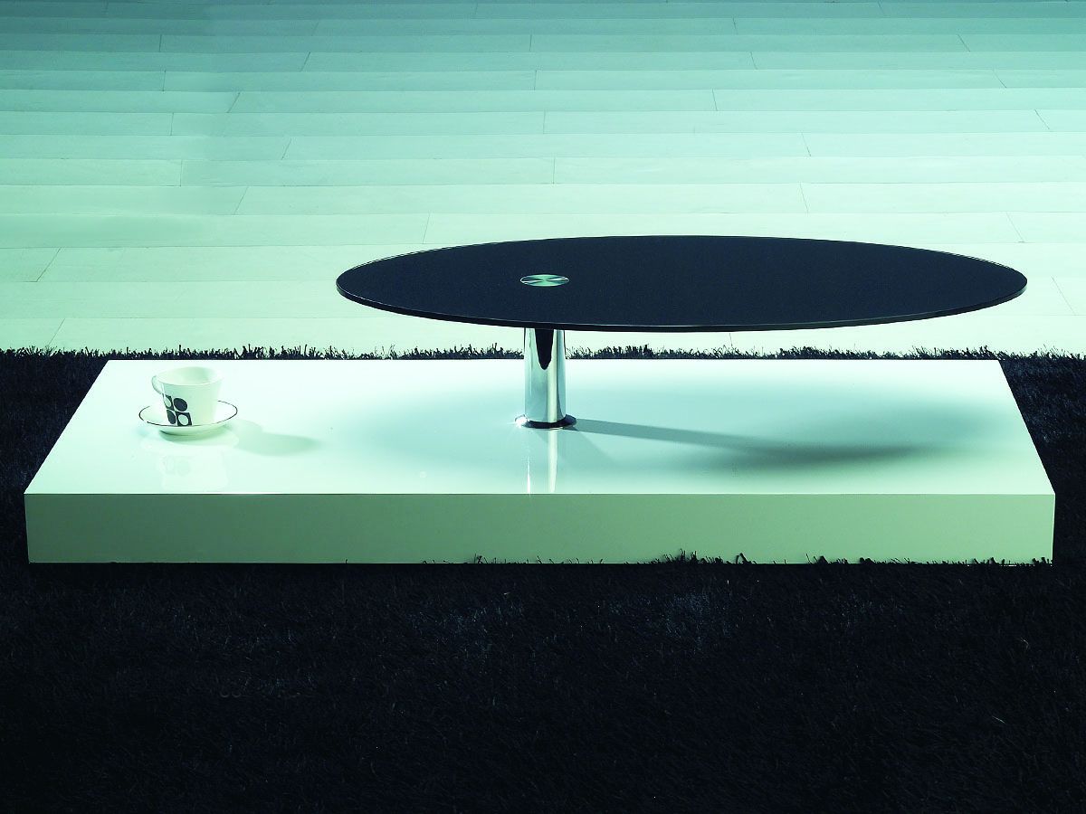 Well Known Contemporary White And Black Coffee Table With Unique Oval Throughout Black And White Coffee Tables (View 18 of 20)