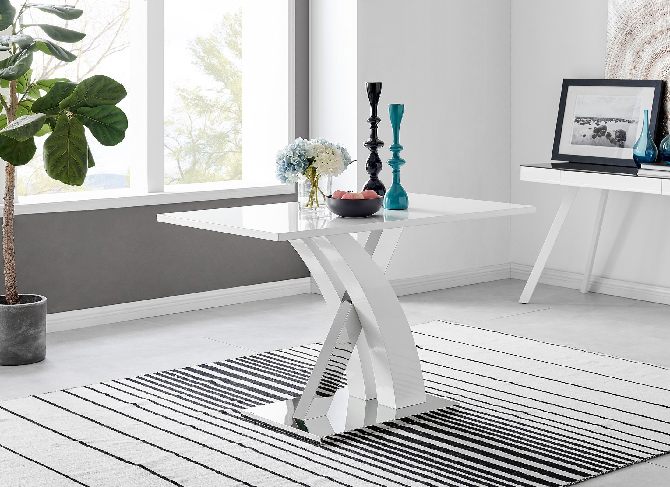 Glossy White And Chrome Modern Desks Pertaining To Best And Newest Atlanta White High Gloss & Chrome Dining Table (View 1 of 15)