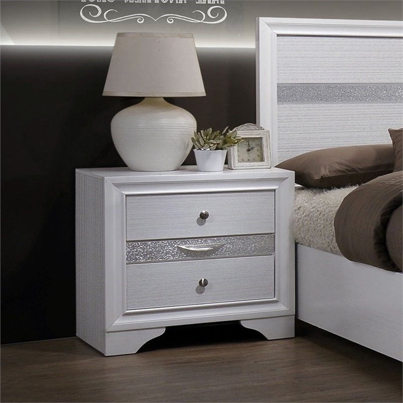 Matte White 3 Drawer Wood Desks Inside Most Current Furniture Of America Laren Contemporary Wood 3 Drawer Nightstand In (View 1 of 15)