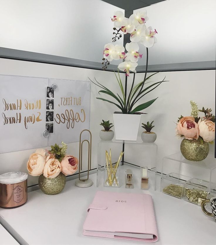 Recent Gold And Pink Writing Desks With Cubicle Desk Decor – Gold, Pink, Clear! (View 9 of 15)