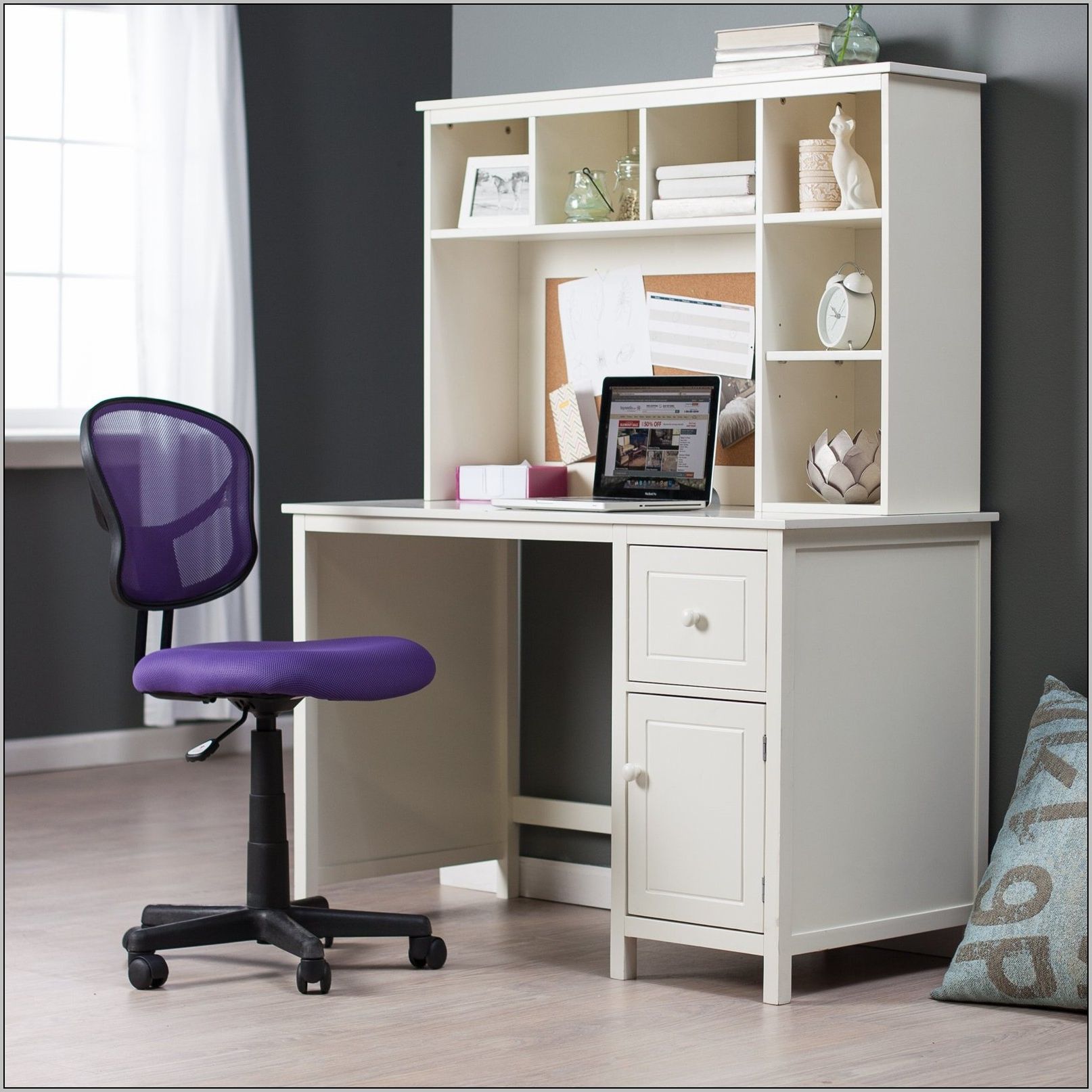 White Finish Office Study Work Desks With Regard To Fashionable White Corner Study Desk With Hutch – Desk : Home Design Ideas # (View 13 of 15)