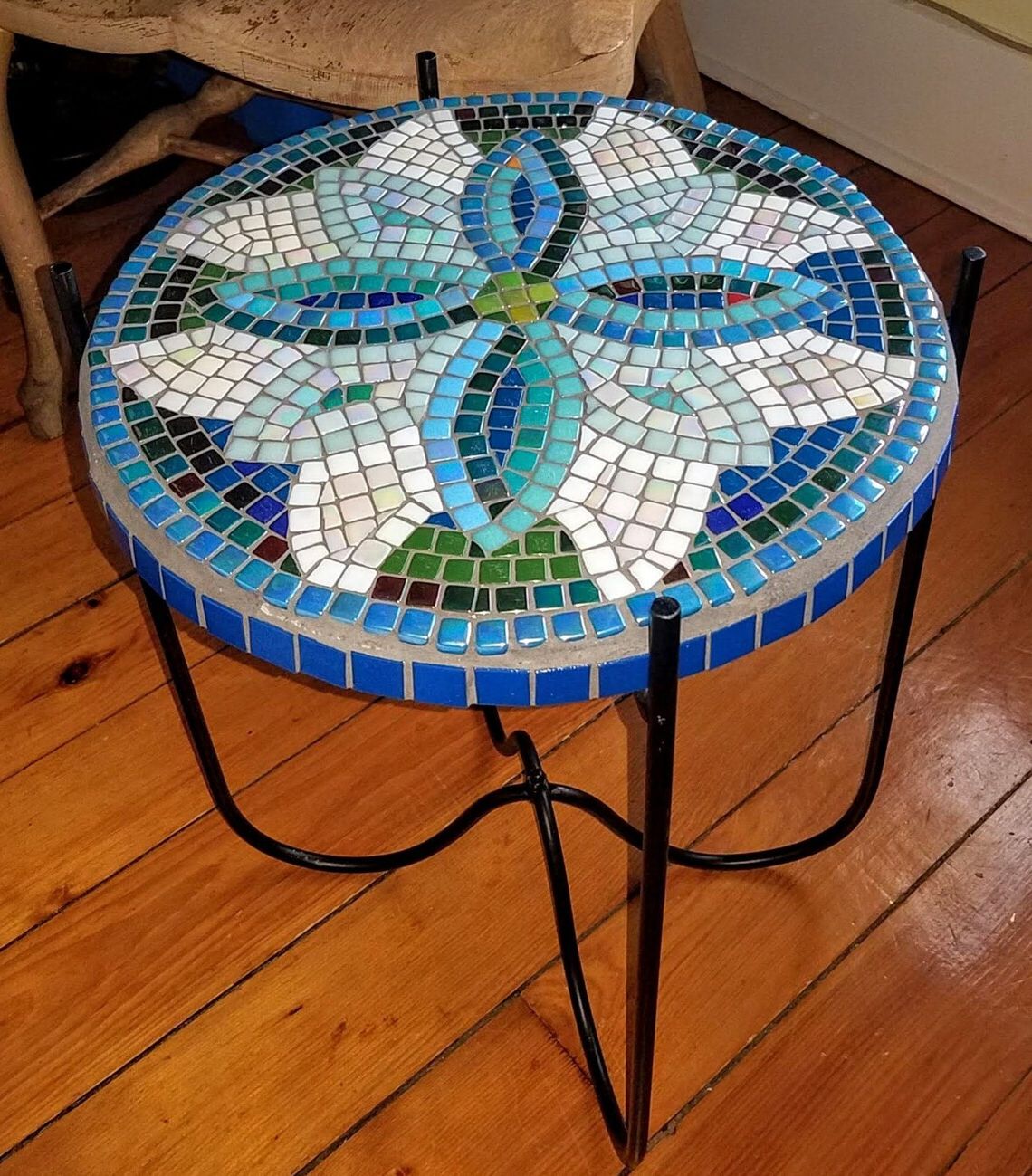 Mosaic Outdoor Accent Tables Throughout Best And Newest Mosaic Indoor/outdoor 16 Accent Table (View 3 of 15)