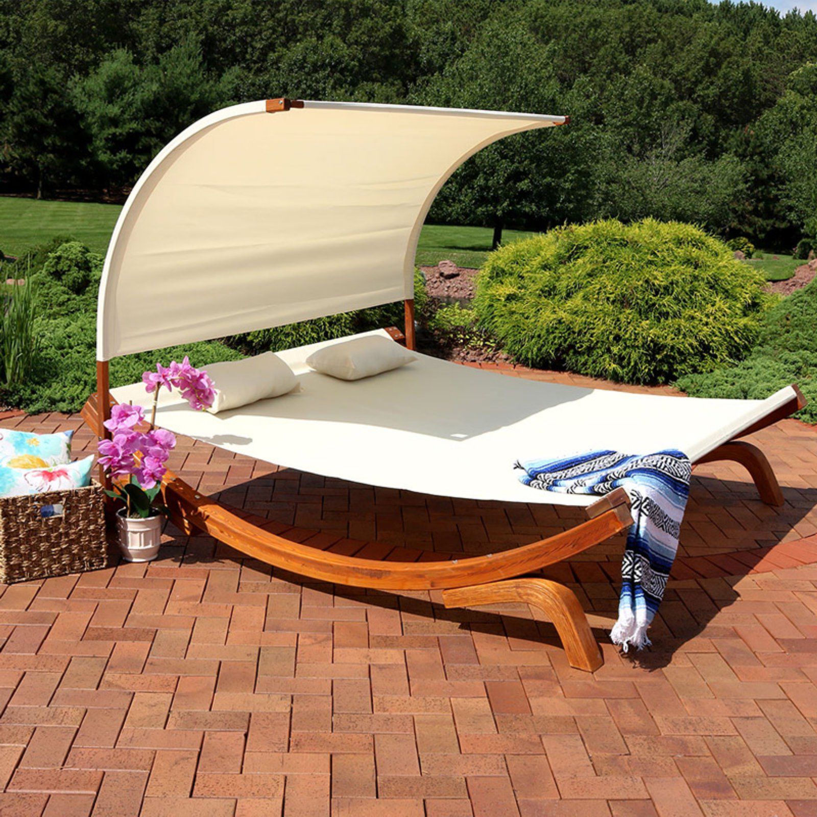 Sunnydaze Decor Natural Colored Outdoor Daybed With Canopy (View 15 of 15)