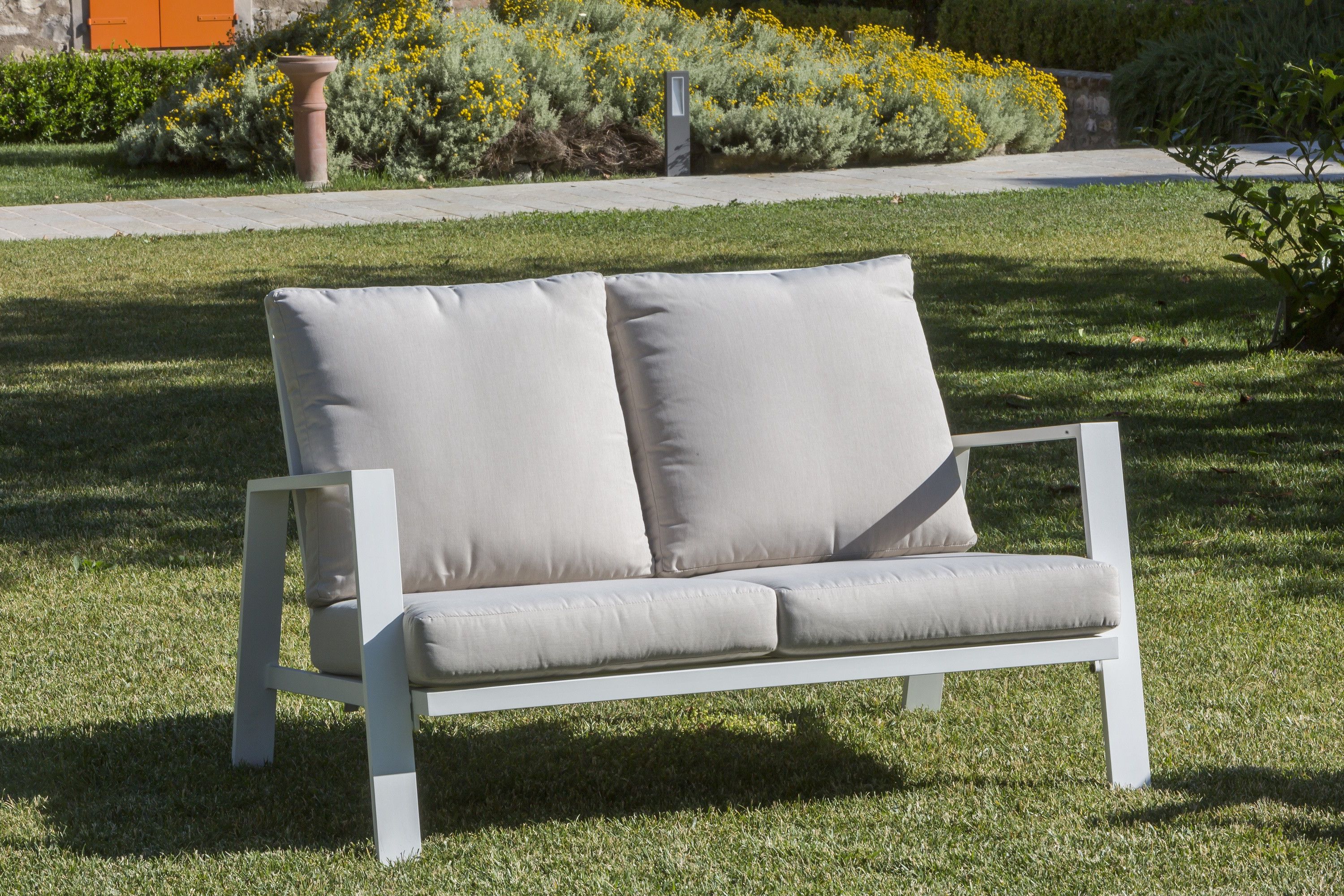 Outdoor Sand Cushions Loveseats Regarding 2020 Lipari White Aluminum Lounge Set And Sand Cushions For Outdoors And Indoors (View 4 of 15)